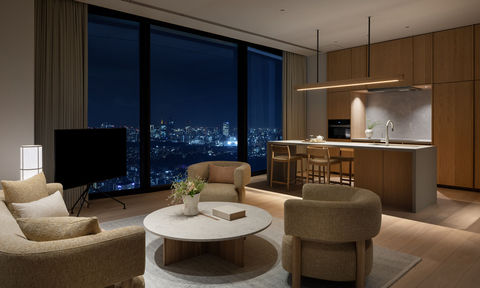 Enjoy Rarefied Urban Luxury in the Centre of Shinjuku Kabukicho at BELLUSTAR TOKYO, A Pan Pacific Hotel